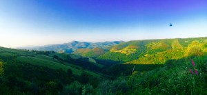 Mountain range crossing into Galicia.